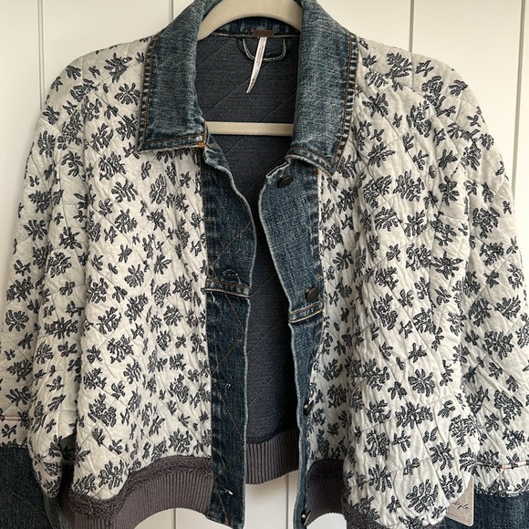 NWT free people denim jacket - Picture 2 of 4
